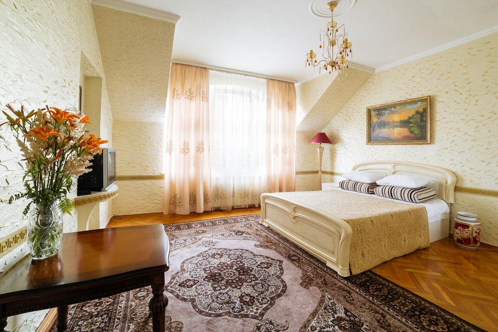 Hotel Ezio Кишинёв Экстерьер фото