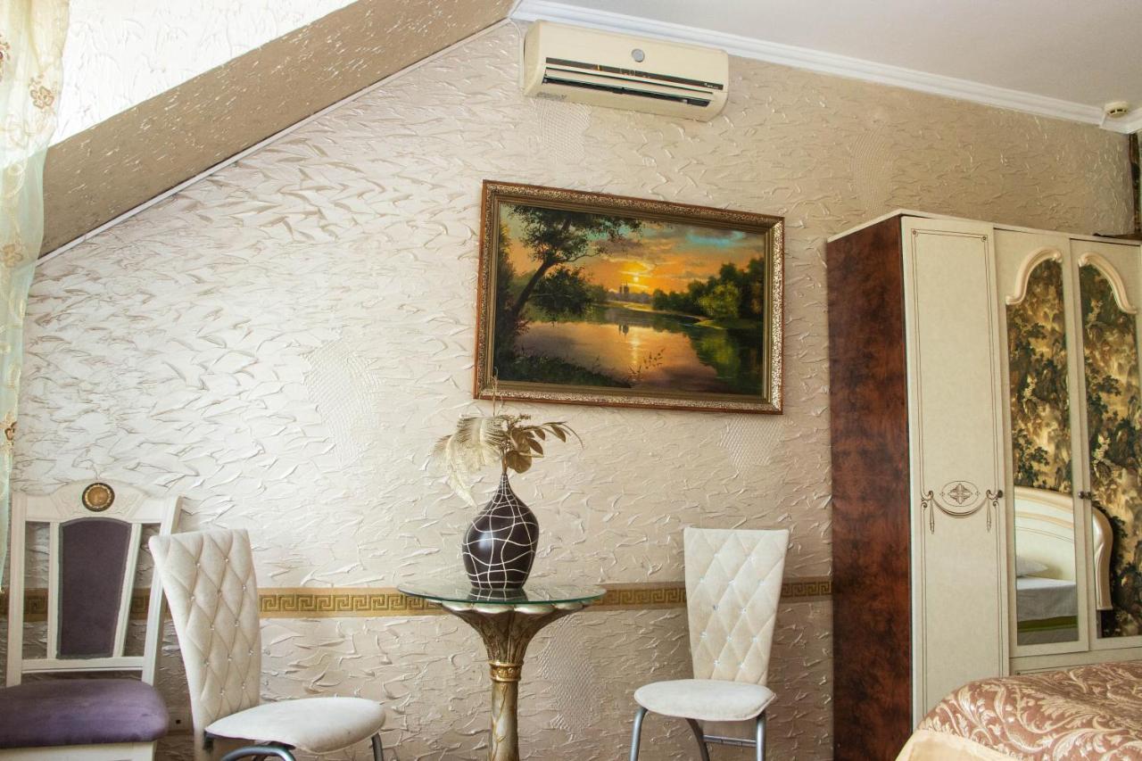 Hotel Ezio Кишинёв Экстерьер фото