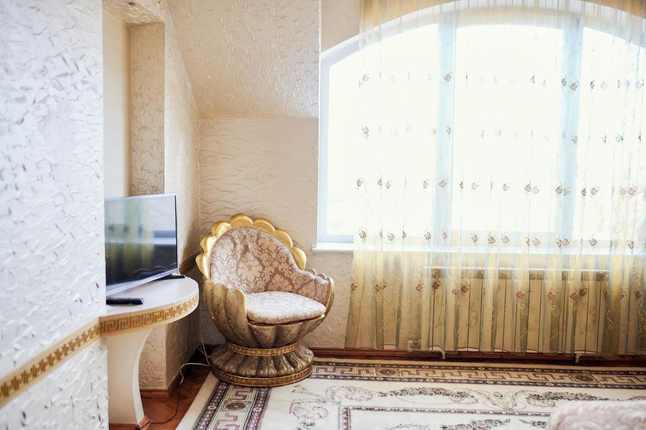 Hotel Ezio Кишинёв Экстерьер фото