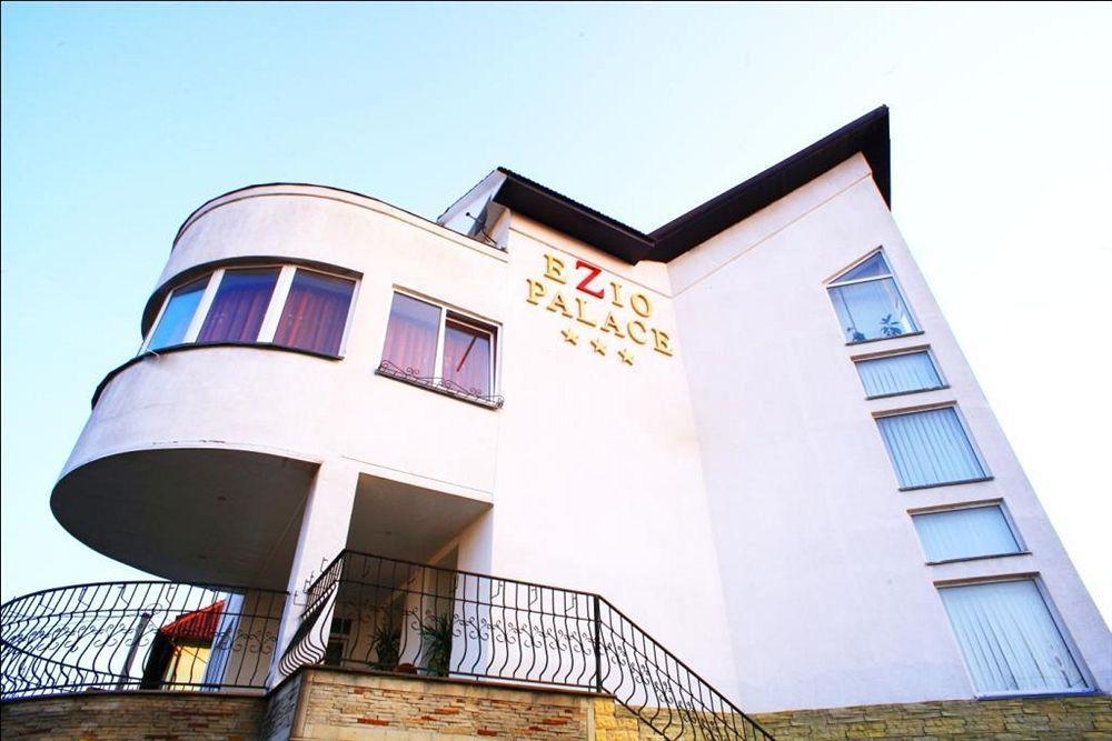 Hotel Ezio Кишинёв Экстерьер фото