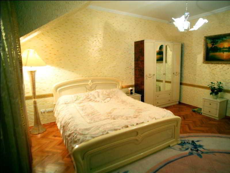 Hotel Ezio Кишинёв Экстерьер фото