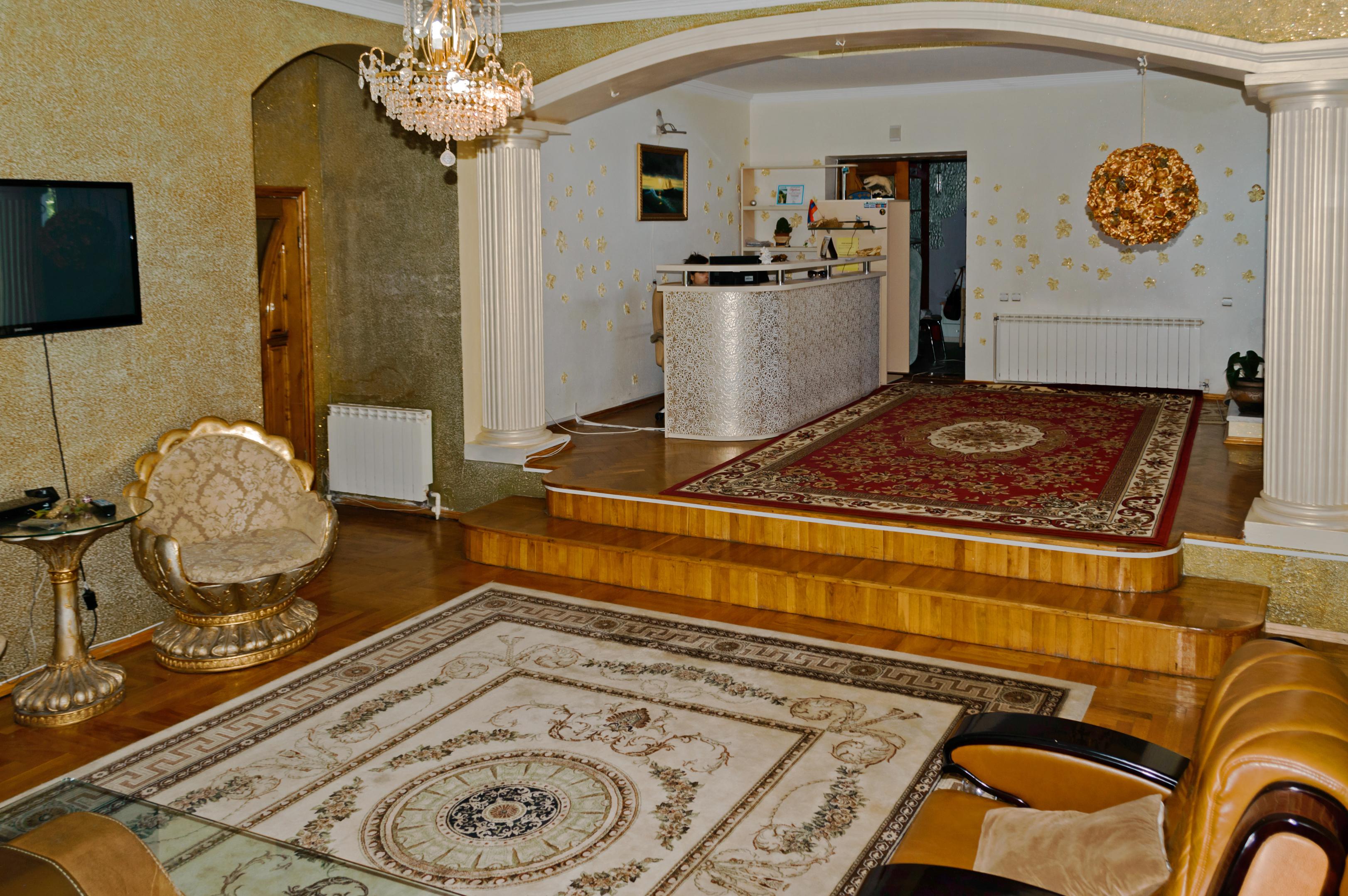 Hotel Ezio Кишинёв Экстерьер фото